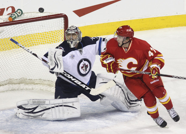 Winnipeg Jets Vs Calgary Flames Nhl Betting Hockey Odds Pick And Prediction Vegas Coverage